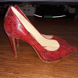 Gianni Bini red hugh heels